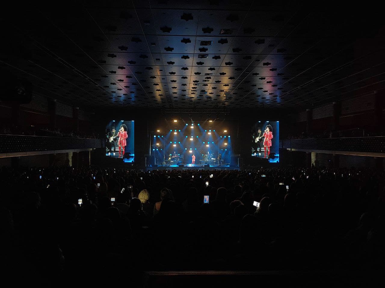 MEGGY & Pro-Lights Group